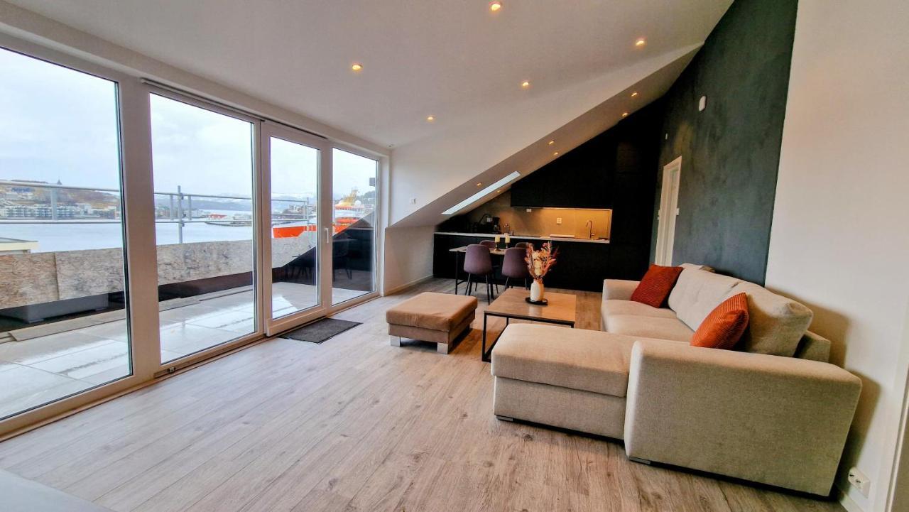 Lovely 2-Bedroom Loft With Panoramic View. Kristiansund Exteriör bild